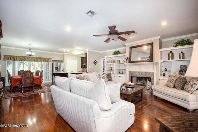 Building Photo - 703 Lexington Pkwy