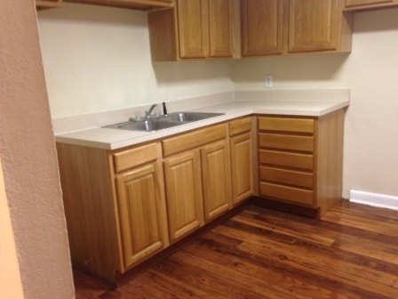 Building Photo - 5435 Amazon Ave