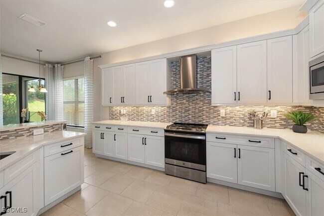 Building Photo - 10087 Chesapeake Bay Dr