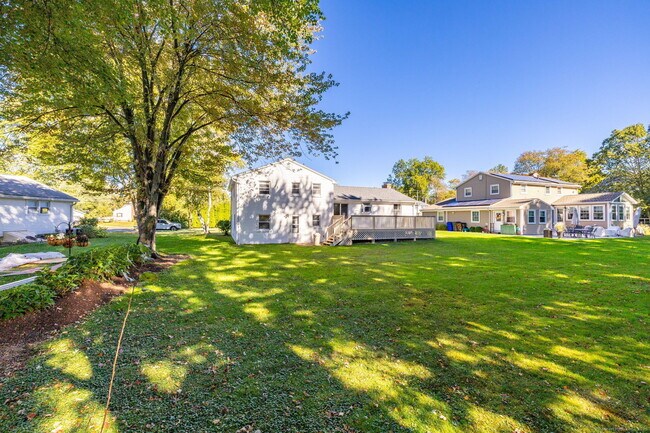 Building Photo - 99 Fuller Dr