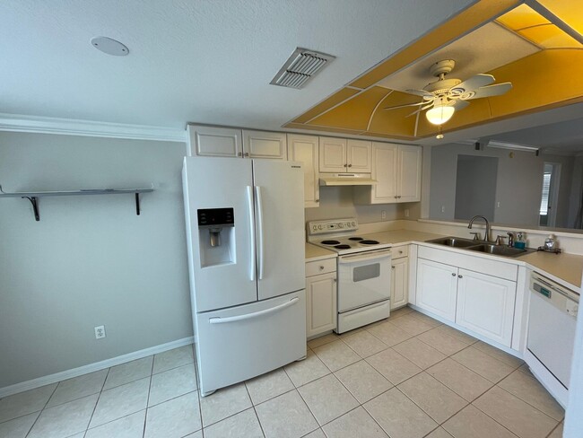 Building Photo - ANNUAL RENTAL - 2 BED/2BATH CONDO - THE MANOR AT MORTON GROVE
