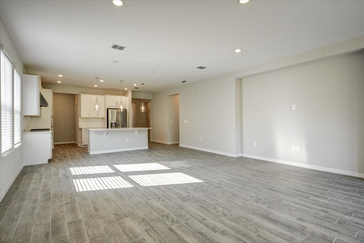 Building Photo - 2118 Ridge Pointe Ln