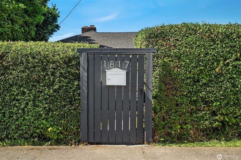 Primary Photo - 1817 S 3rd St