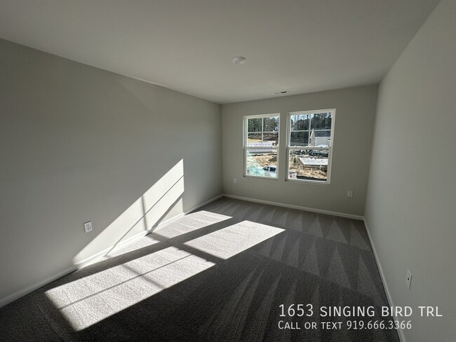 Building Photo - 1653 Singing Bird Trl