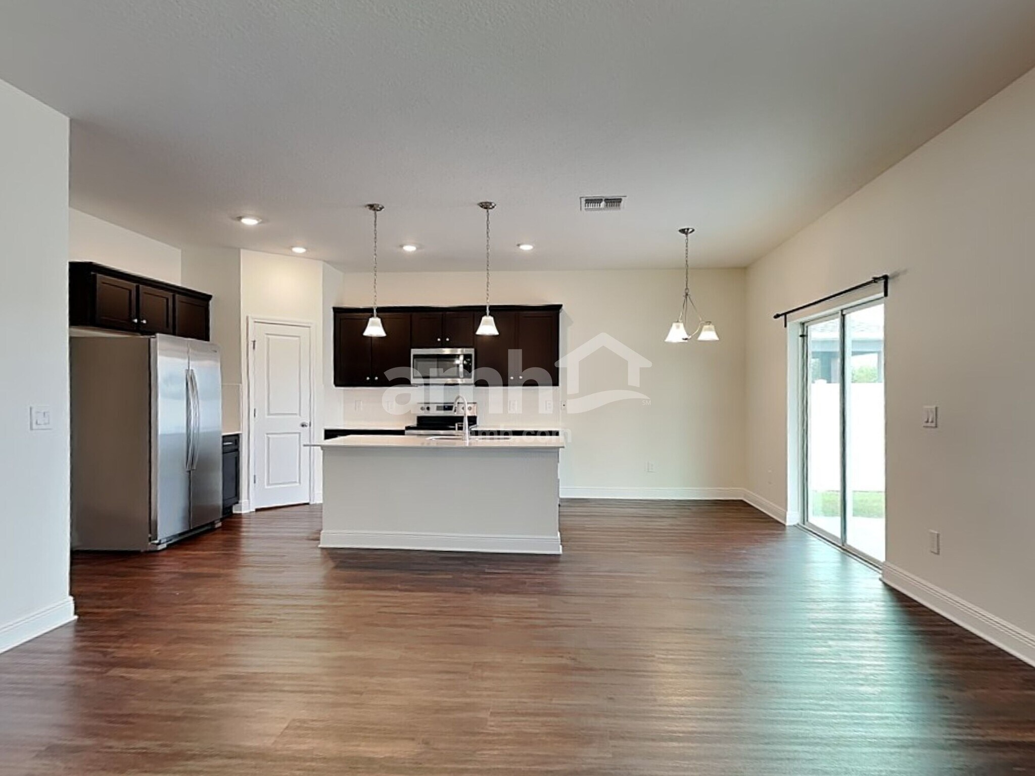 Building Photo - 874 Heavenly Dr