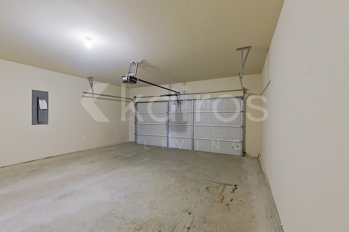 Building Photo - 1067 Pilgrim Ln