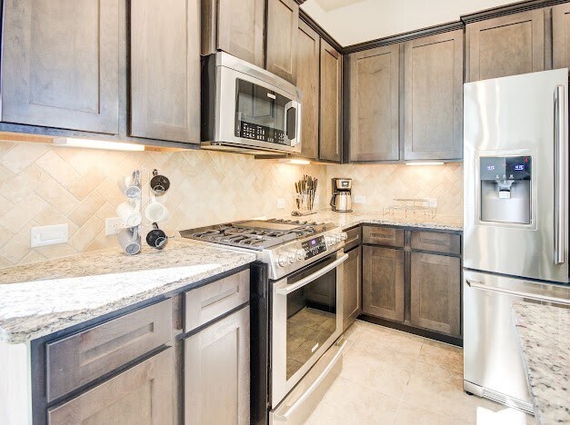 Building Photo - 1646 Ryon Falls Dr