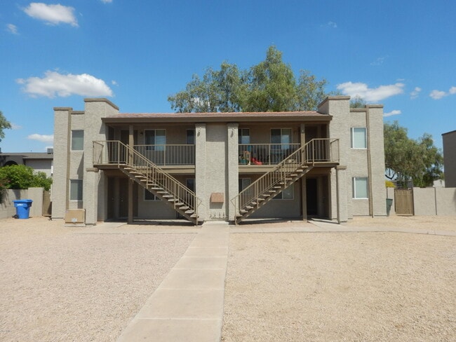 Primary Photo - 17847 N 40th St