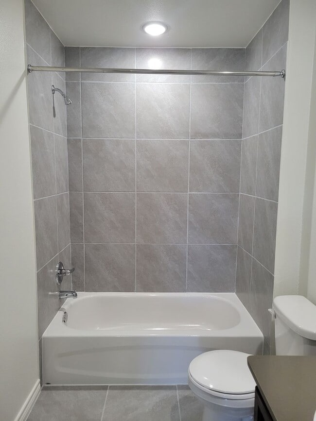 Building Photo - 2325 Zanoletti Ct