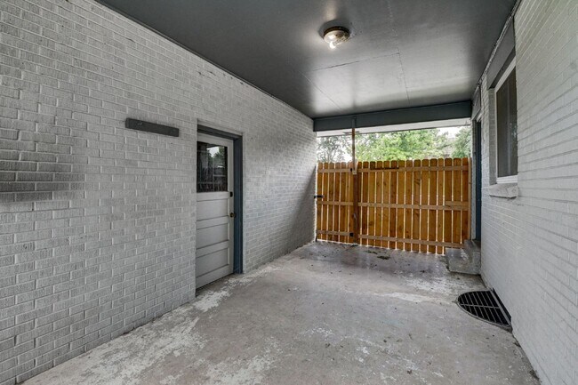 Building Photo - $2,700 - 3 Bed, 1 Bath Home in Arvada with...