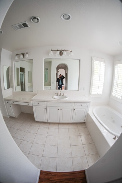 master bathroom - 1882 Shadetree Dr