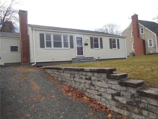 Building Photo - 215 Fowler Ave