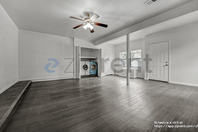 Building Photo - 4708 Carsonhill Dr