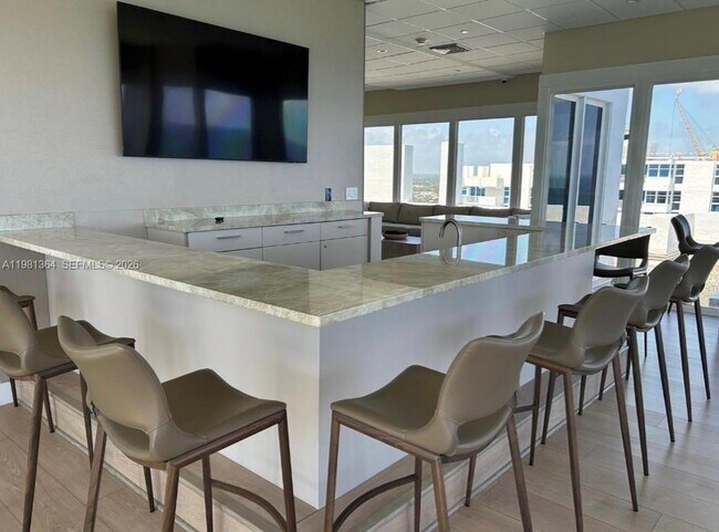 Building Photo - 1370 S Ocean Blvd