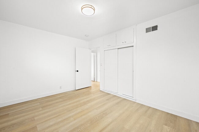 Building Photo - Spacious 4BR 2BA Home in Prime Glendora
