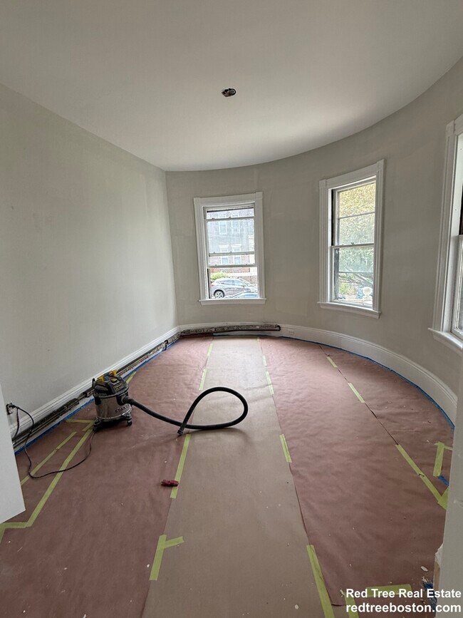 Building Photo - 18 Quint Ave