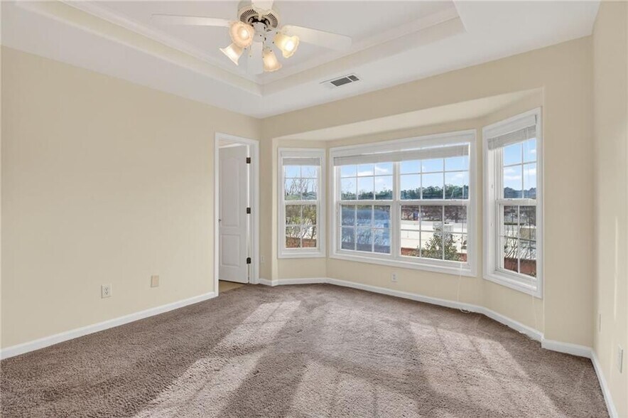 Building Photo - 2928 George Busbee Pkwy NW