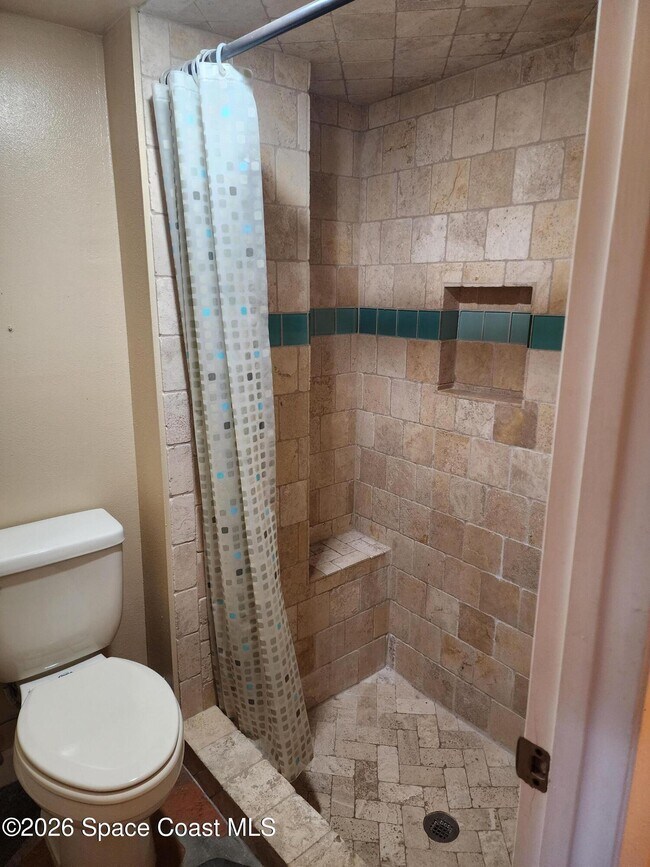 Building Photo - 1145 N Shannon Ave