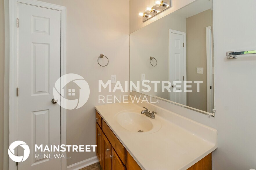 Building Photo - 5109 Cedar Knoll Ln