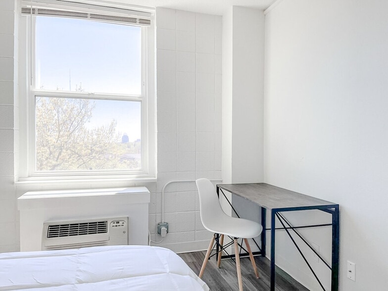 Building Photo - 2515 Burnet Ave