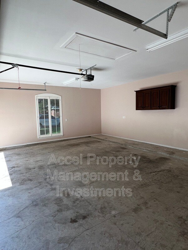 Building Photo - 3911 Inez St