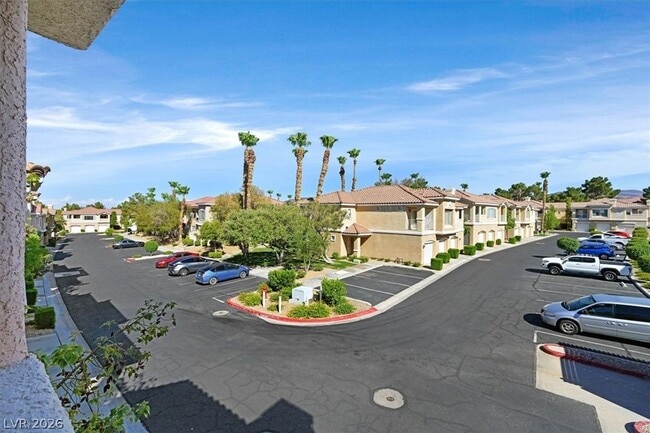 Building Photo - 251 S Green Valley Pkwy