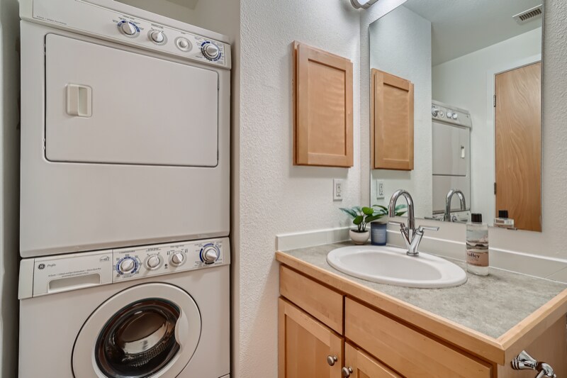 Building Photo - 1521 Easy Rider Ln