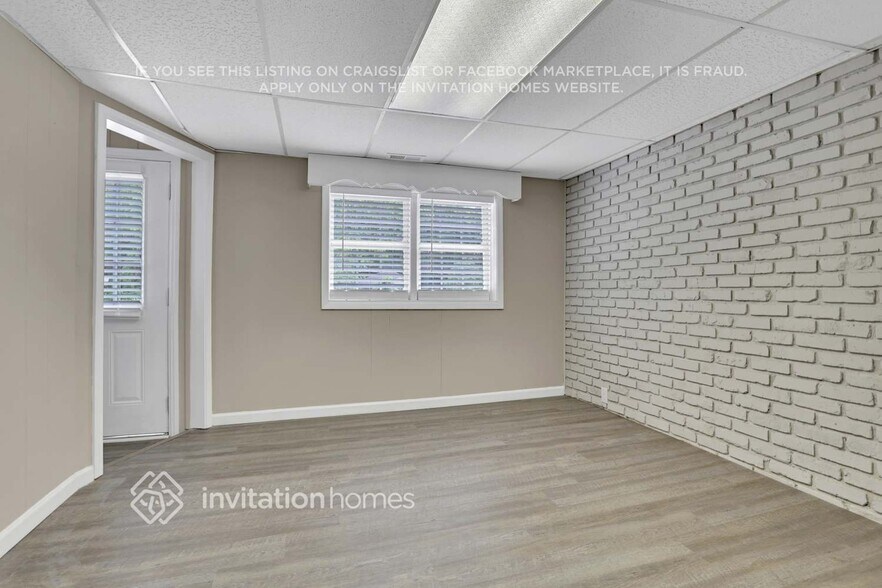 Building Photo - 2465 Hogan Rd