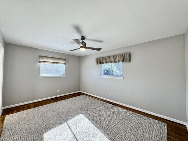 Building Photo - Available NOW! Lakefront 4 Bedroom/2 Bath Home, Pet-Friendly, Fenced Yard, Great School Zones!