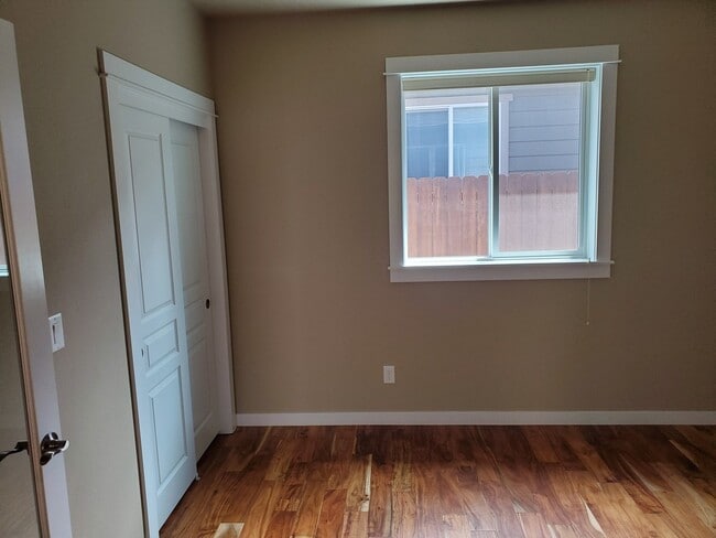 Building Photo - COMING SOON - 3 Bed 2 Bath single level - Fence - 2 Car Garage