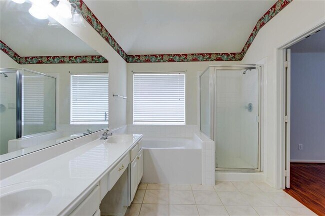 Building Photo - 11514 Hills Bridge Ln
