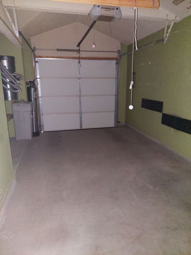 Building Photo - Beautiful Rental near Fort Bliss