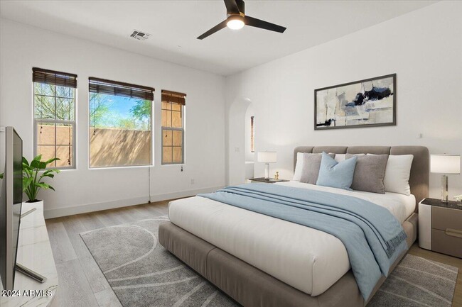 Building Photo - 9356 E Horseshoe Bend Dr