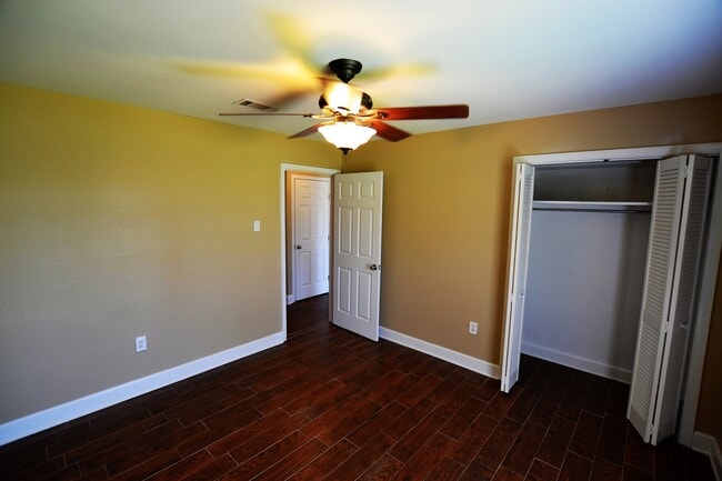 Building Photo - Newly Renovated 3 Bedroom Home in Sherwood...