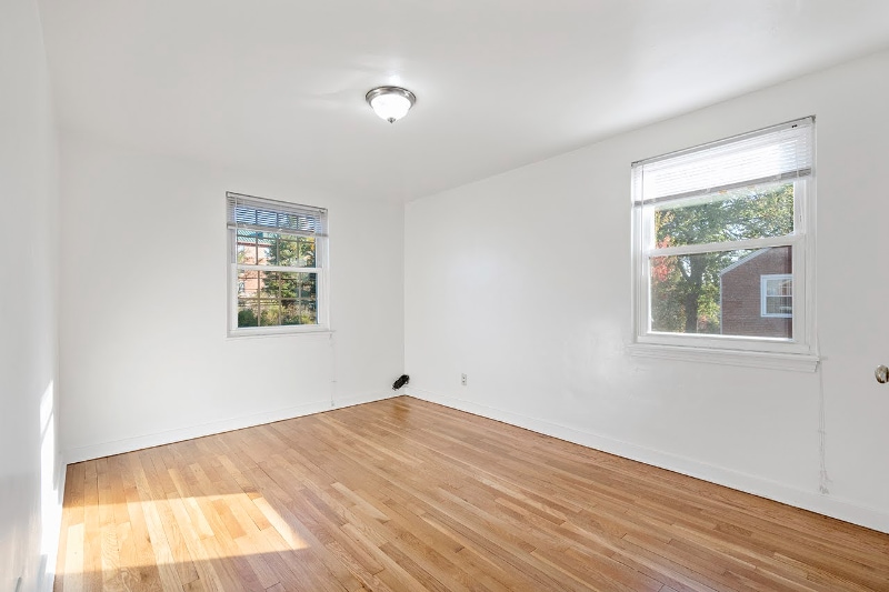 Building Photo - 1180 Duncan Ave