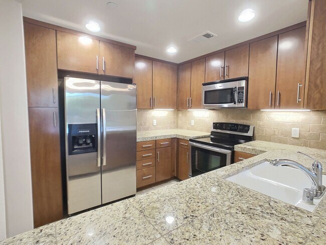 Building Photo - Spectacular Views of Silicon Valley from This Beautiful Communications Hill Condo