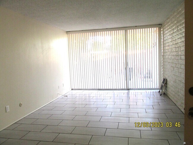 Building Photo - 2150 S Avenue A