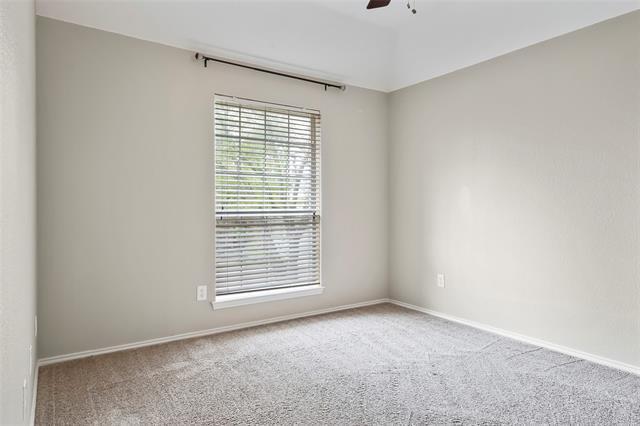 Building Photo - 2700 Timberwood Dr