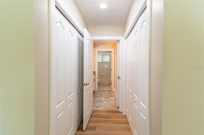 Building Photo - 10886 SW 90th Terrace