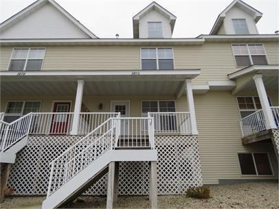 Building Photo - 3bd 2ba 2car garage town home $2295/mo+ utilities