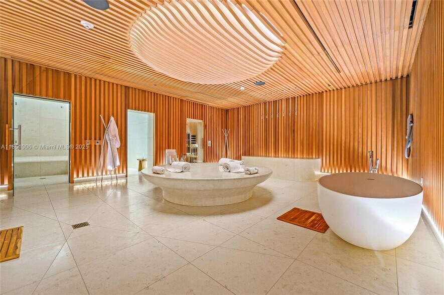 Building Photo - 8701 Collins Ave