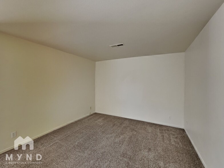 Building Photo - 506 Northgate Dr