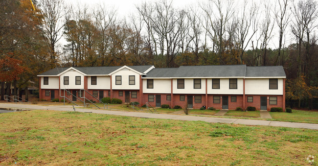 Building Photo - Latimer Manor