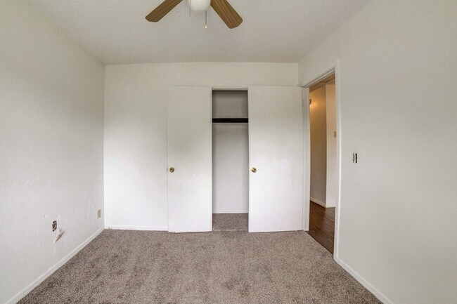 Building Photo - 4 Bed | 2 Bath | Broken Arrow | October