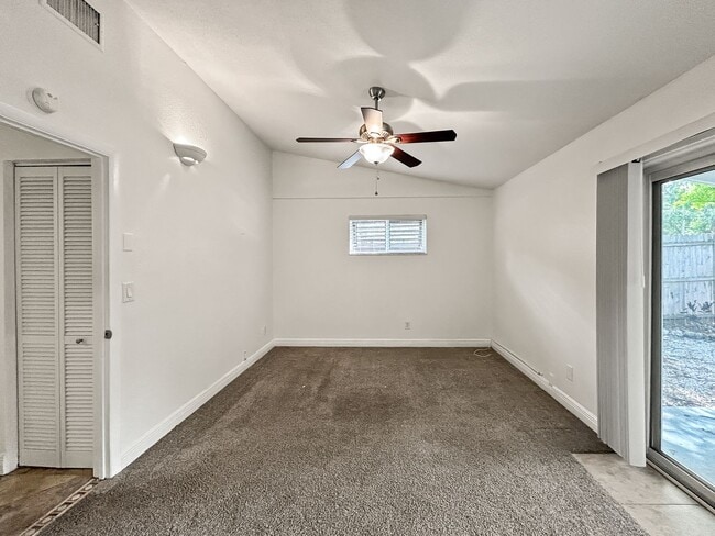 Building Photo - Updated and Move-in Ready Home in Largo! 1bed|1bath