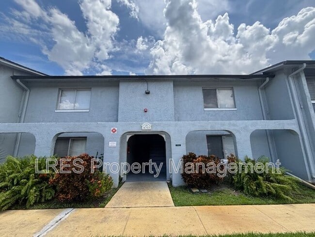 Building Photo - 4703 S Texas Ave