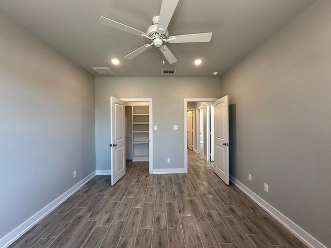 Building Photo - Coming Soon! 3 Bedroom 2 Bath Newly Constr...
