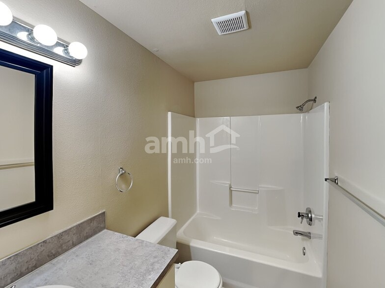 Building Photo - 16966 SW Steele Way