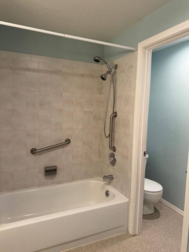 Building Photo - 20780 Terasse Dr NW