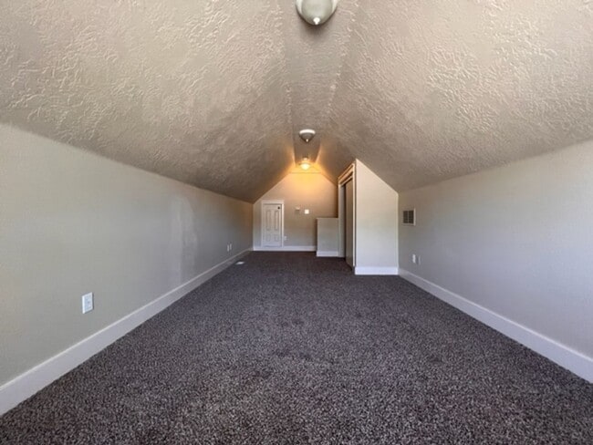 Building Photo - 5774 Parchment~Gorgeous Bristol Heights Home w/ Hardwood & Custom Cabinetry!